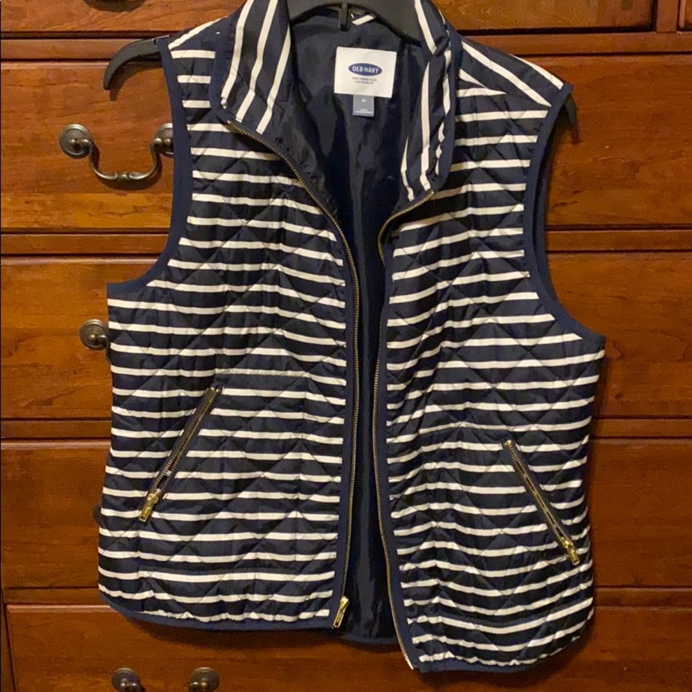 Old navy vest sleeveless jacket size M navy/white